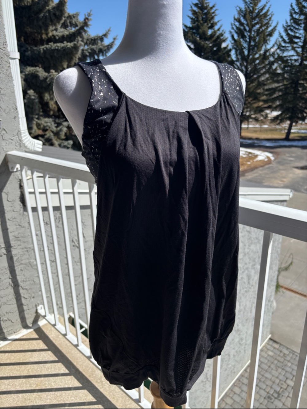 lululemon athletica Black Tank Top with Speckled Straps